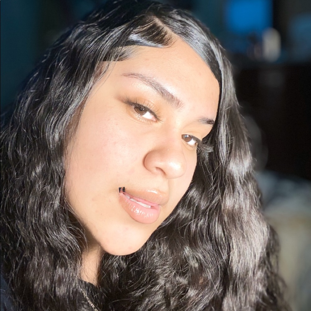 Meet your Posher, Evelyn